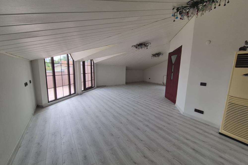  Zekeriyaköy Merkez'de Butik Sitede Kiralık Villa