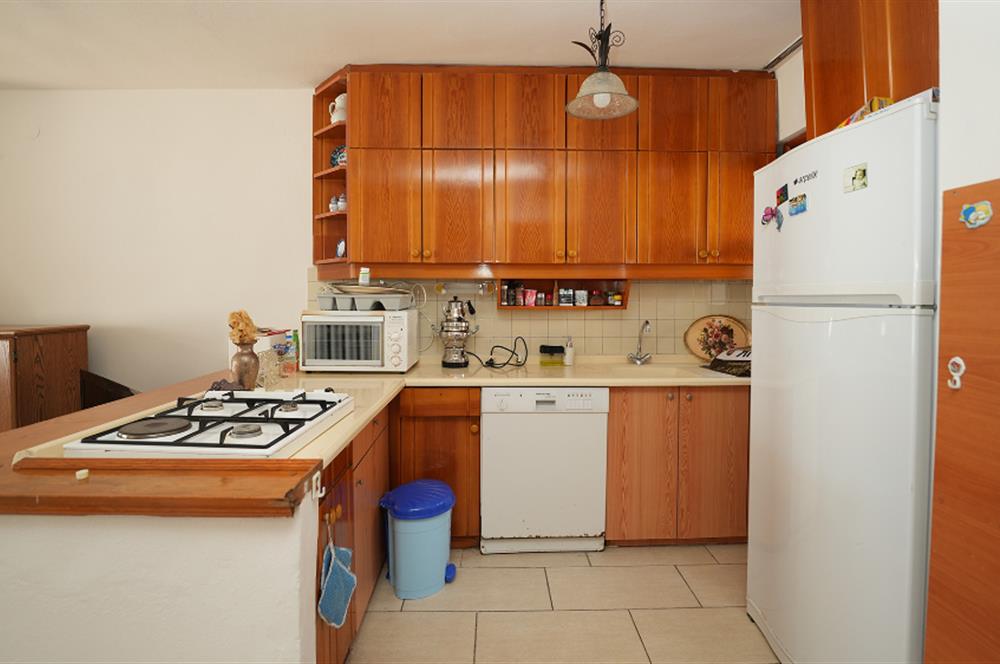 C21 Cius; Armutlu-Fıstıklı Site İçerisinde Denize Sıfır Villa