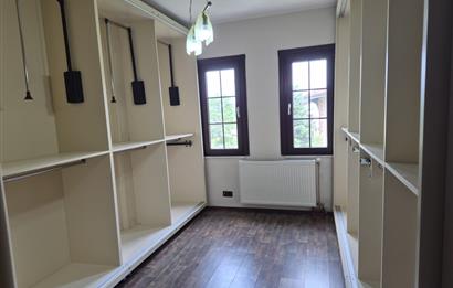  Zekeriyaköy Merkez'de Butik Sitede Kiralık Villa