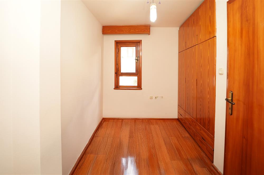 C21 Cius; Armutlu-Fıstıklı Site İçerisinde Denize Sıfır Villa
