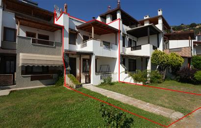 C21 Cius; Armutlu-Fıstıklı Site İçerisinde Denize Sıfır Villa