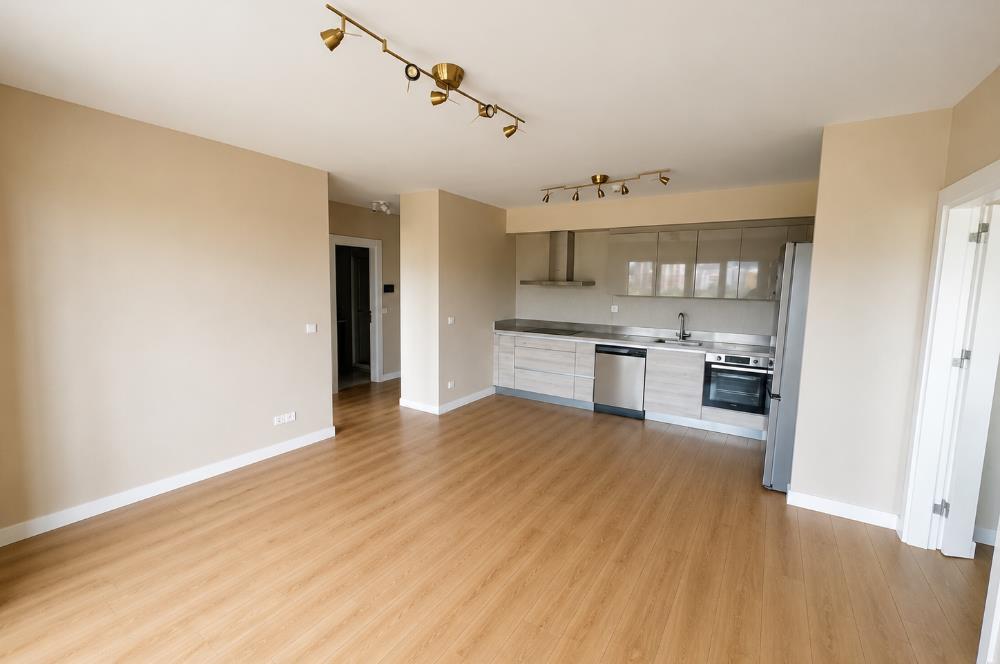 YENİŞEHİR MAJOR KURTKÖY SİTESİNDE ARA KAT BALKONLU 2+1 DAİRE