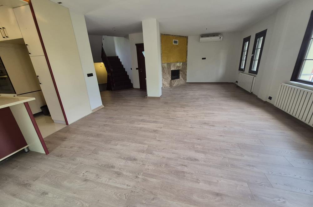  Zekeriyaköy Merkez'de Butik Sitede Kiralık Villa