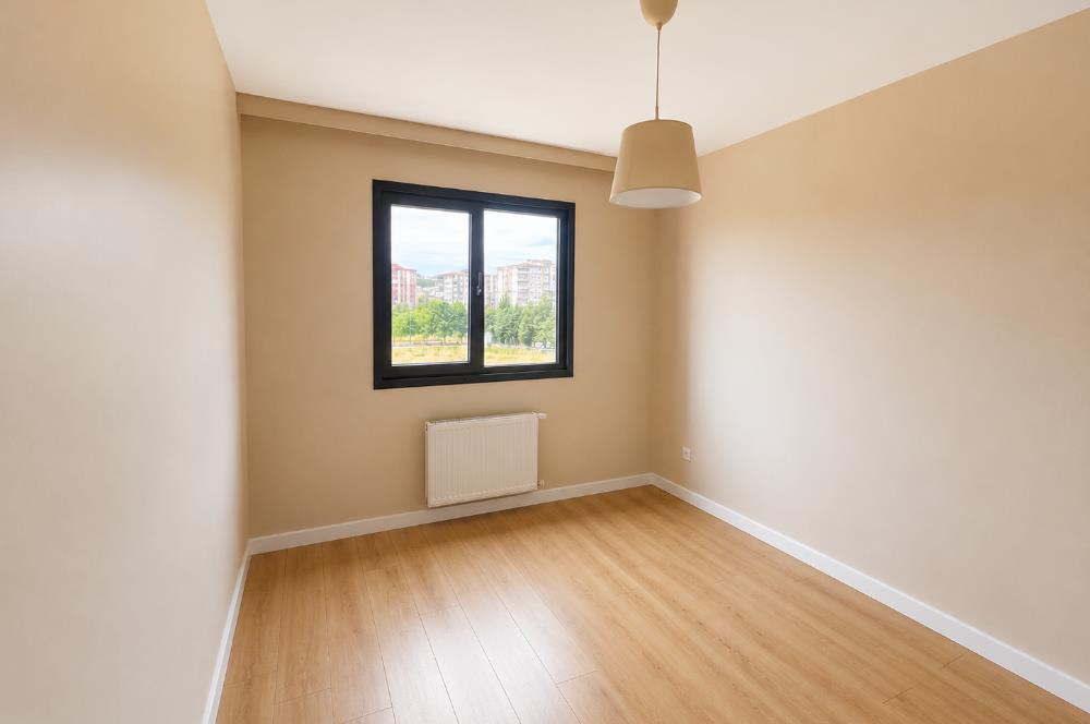 YENİŞEHİR MAJOR KURTKÖY SİTESİNDE ARA KAT BALKONLU 2+1 DAİRE