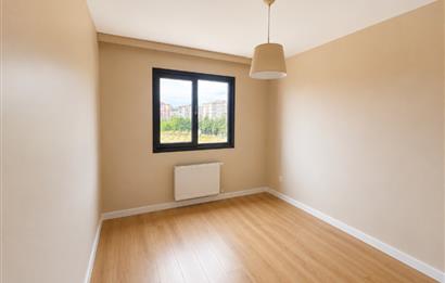 YENİŞEHİR MAJOR KURTKÖY SİTESİNDE ARA KAT BALKONLU 2+1 DAİRE
