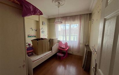 Üsküdar Cumhuriyet Mahallesinde Satılık 2+1 Aydınlık Daire
