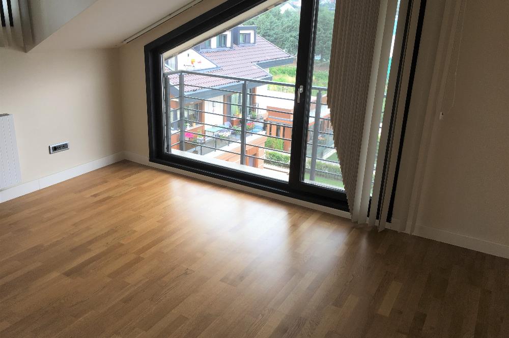 MERKEZ ZEKERİYAKÖY SİTESİ'NDE KİRALIK 2+1 ÇATI DUBLEKS DAİRE
