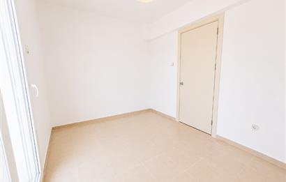 Çeşme Çiftlikköy'de Her Kattan Deniz Manzaralı Satılık Villa