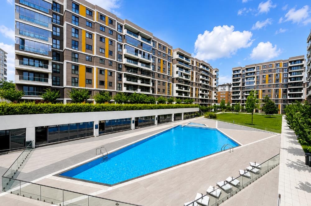 YENİŞEHİR MAJOR KURTKÖY SİTESİNDE ARA KAT BALKONLU 2+1 DAİRE