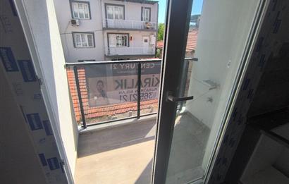 ÇİĞLİ BELEDİYESİ YAKINI 3+1 LÜKS SIFIR KİRALIK DAİRE