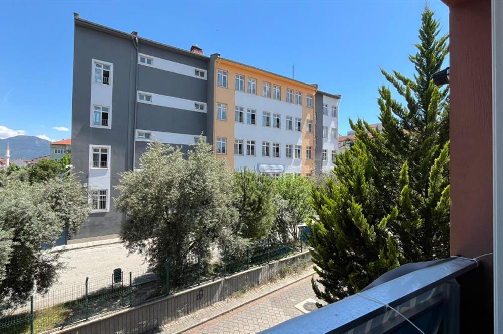 Mehmetçik Mahallesinde Satılık Eşyalı 1+1 Daire