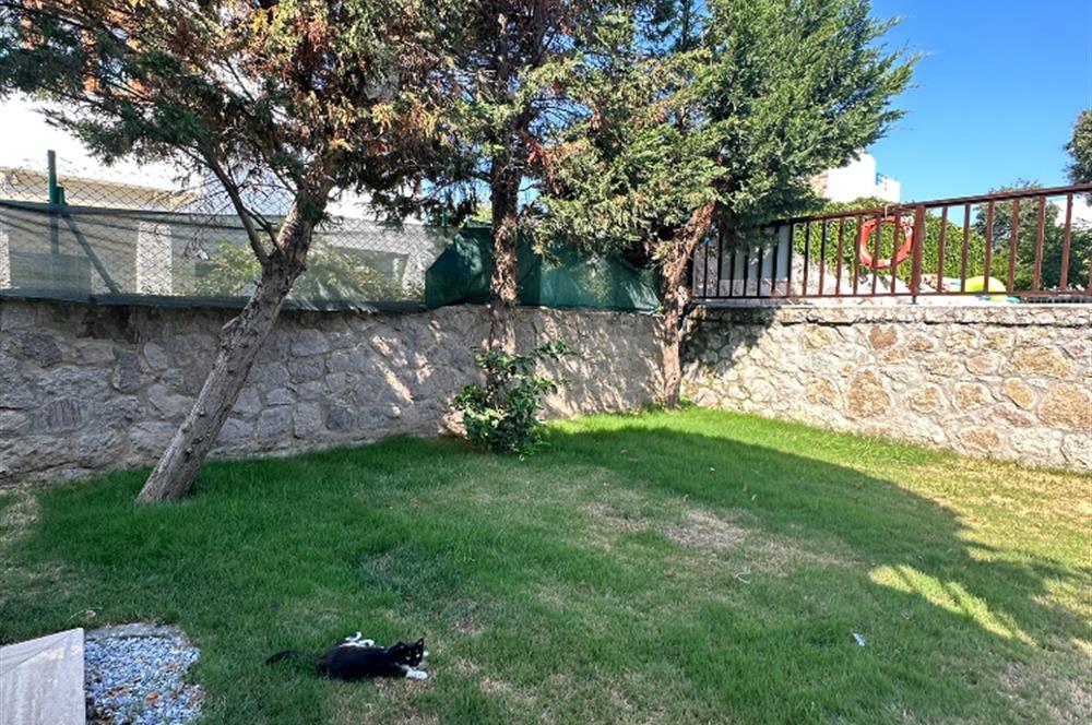 Yalıkavak Marina' da Havuzlu Sitede Eşyalı 2+2 Bahçe Katı Kiralık Daire