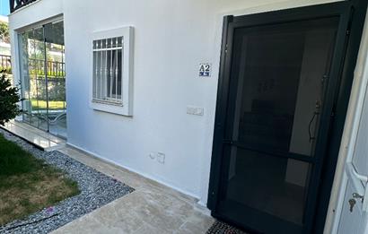 Yalıkavak Marina' da Havuzlu Sitede Eşyalı 2+2 Bahçe Katı Kiralık Daire