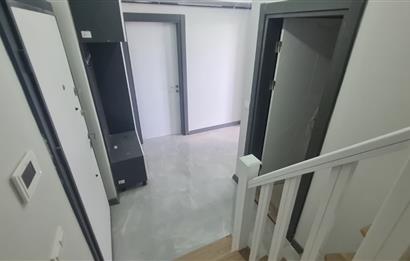 Başiskele Kullar'da, Deniz Manzaralı 3+1 Eğimsiz Dubleks