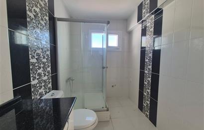 Çeşme Çiftlikköy'de Her Kattan Deniz Manzaralı Satılık Villa