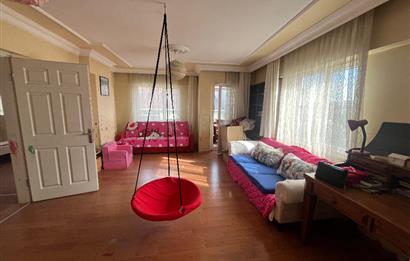 Üsküdar Cumhuriyet Mahallesinde Satılık 2+1 Aydınlık Daire