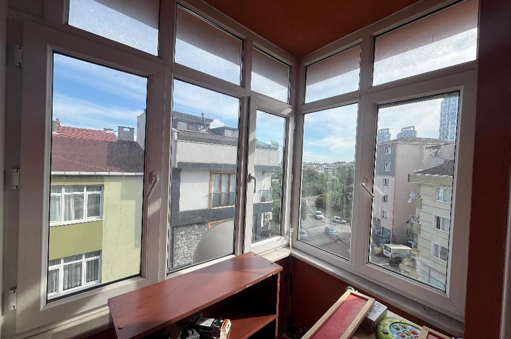 Üsküdar Cumhuriyet Mahallesinde Satılık 2+1 Aydınlık Daire