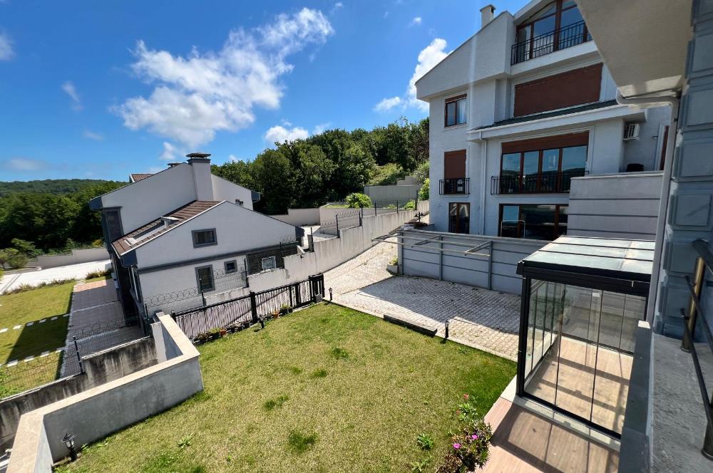 Uskumruköy 1. Cadde'ye Yakın Butik Sitede Satılık Müstakil Villa 