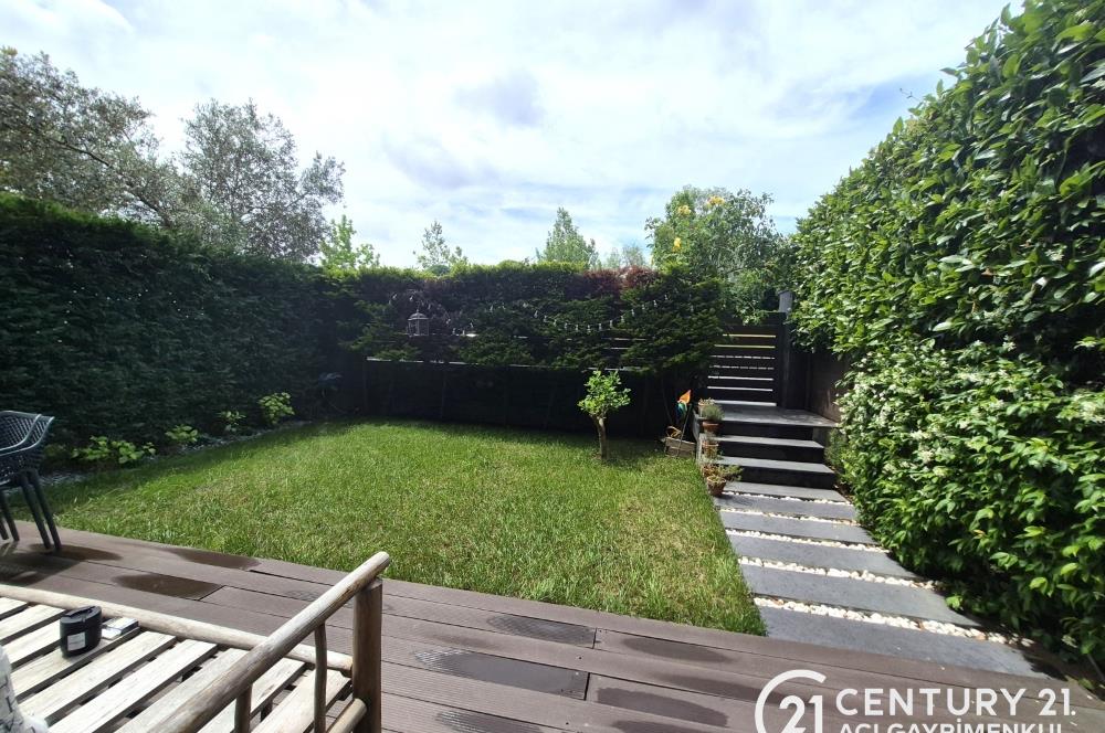 Uskumruköy Nezih Sitede Dekorasyonlu Kiralık Bahçe Dubleks