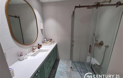 Uskumruköy Nezih Sitede Dekorasyonlu Kiralık Bahçe Dubleks