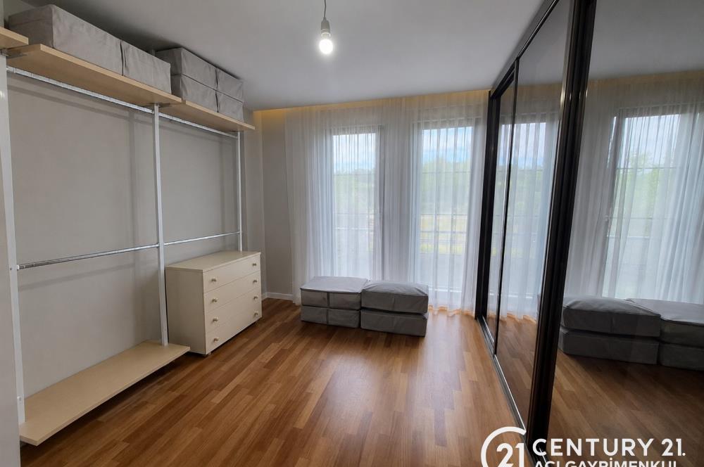Uskumruköy Nezih Sitede Dekorasyonlu Kiralık Bahçe Dubleks