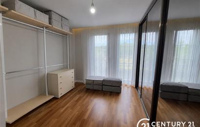 Uskumruköy Nezih Sitede Dekorasyonlu Kiralık Bahçe Dubleks