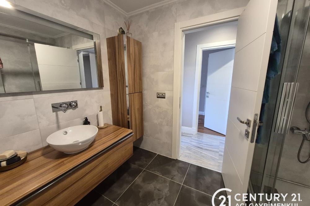Uskumruköy Nezih Sitede Dekorasyonlu Kiralık Bahçe Dubleks