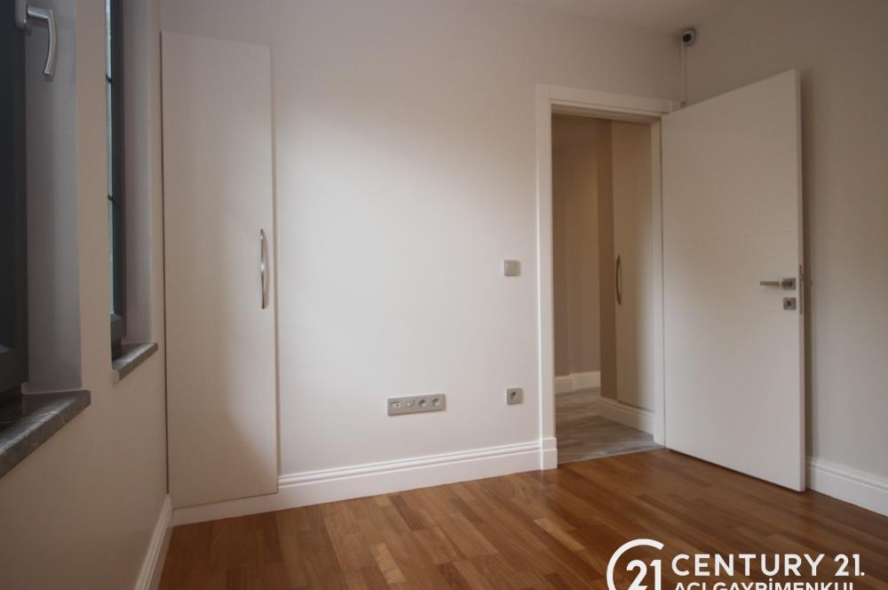 Uskumruköy Nezih Sitede Dekorasyonlu Kiralık Bahçe Dubleks