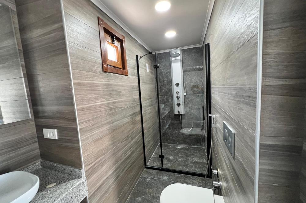 Uskumruköy 1. Cadde'ye Yakın Butik Sitede Satılık Müstakil Villa 