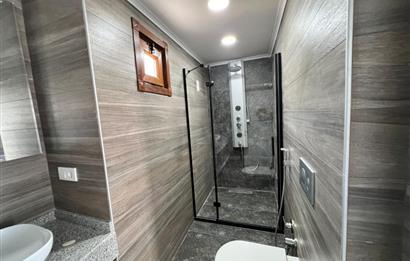 Uskumruköy 1. Cadde'ye Yakın Butik Sitede Satılık Müstakil Villa 