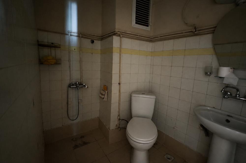 Üsküdar Zeynep Kamil'de Güney Cepheli,Balkonlu 2+1 Satılık Daire       