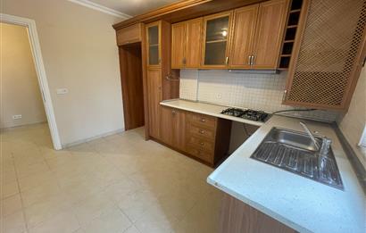 Ümraniye Tatlısu Ertuğrul Gazi Sokak Satılık Bakımlı 3+1