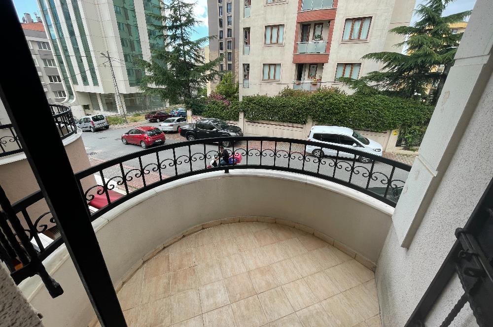 Ümraniye Tatlısu Ertuğrul Gazi Sokak Satılık Bakımlı 3+1