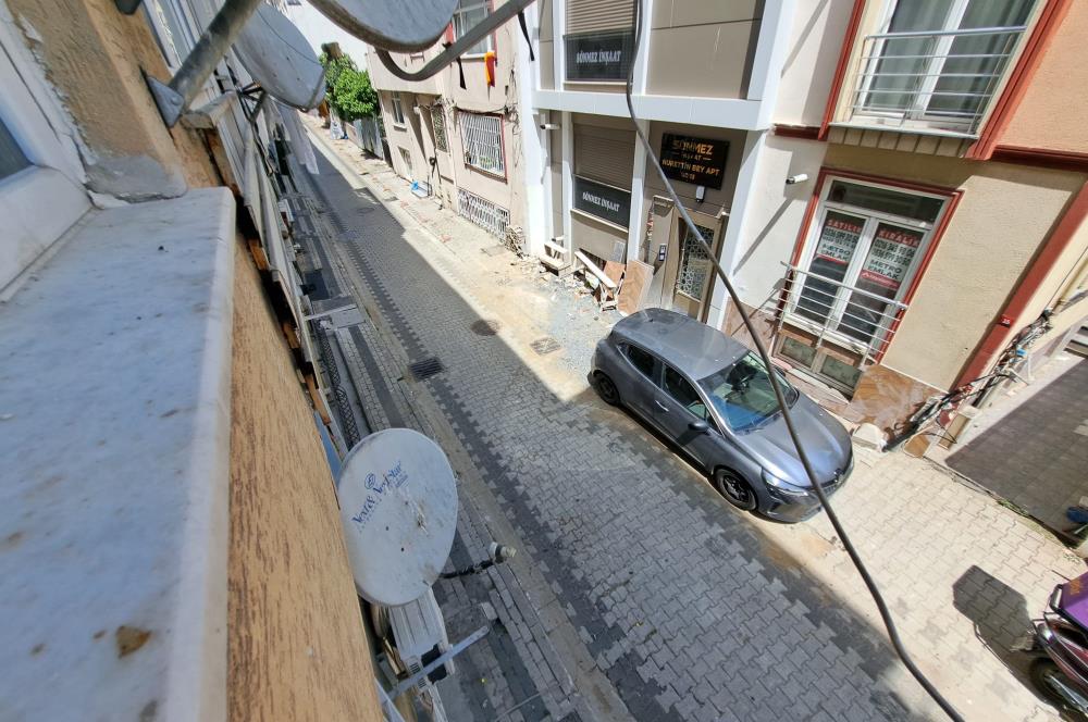 Üsküdar Zeynep Kamil'de Güney Cepheli,Balkonlu 2+1 Satılık Daire       