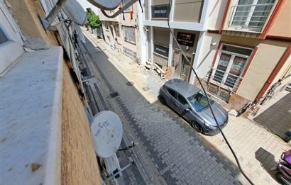 Üsküdar Zeynep Kamil'de Güney Cepheli,Balkonlu 2+1 Satılık Daire       