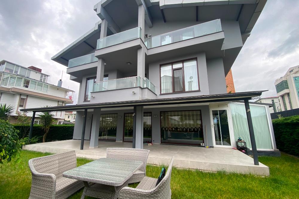 LÜKSÜN, KONFORUN VE PRESTİJİN BULUŞTUĞU ÖZEL DİZAYN EDİLMİŞ VİLLA 
