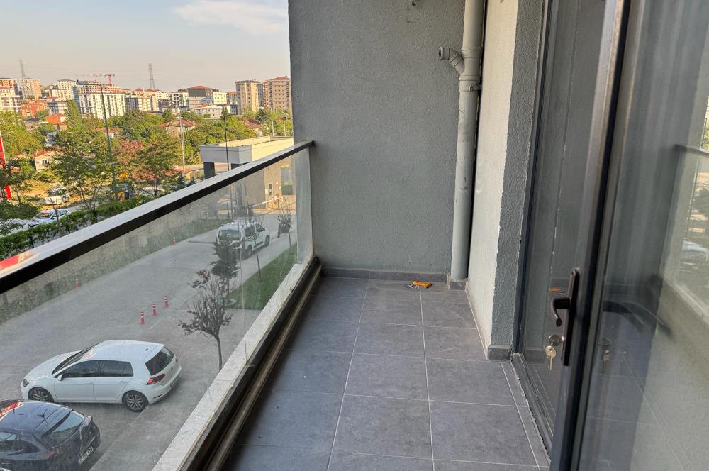 KİPTAŞ YEŞİLCE 2+1 KAPALI MUTFAKLI BALKONLU ARA KAT