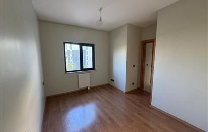 KİPTAŞ YEŞİLCE 2+1 KAPALI MUTFAKLI BALKONLU ARA KAT