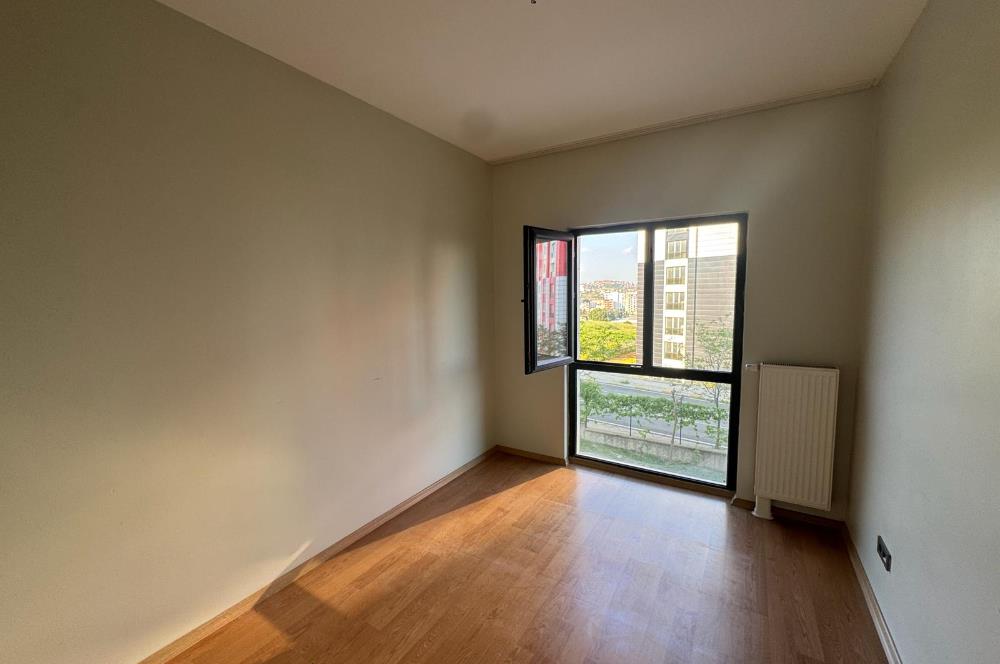 KİPTAŞ YEŞİLCE 2+1 KAPALI MUTFAKLI BALKONLU ARA KAT