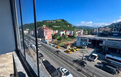 CENTURY21 UZMAN DAN YOMRA MERKEZDE İÇİ SIFIR YAPILI 3+1