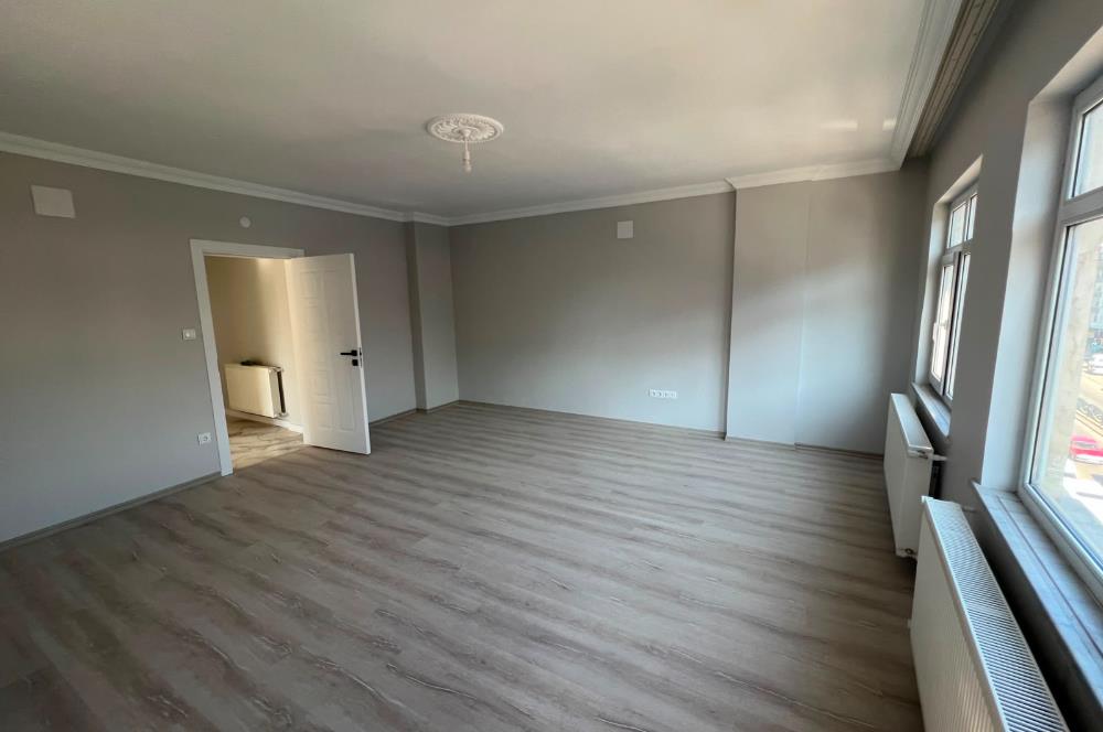 CENTURY21 UZMAN DAN YOMRA MERKEZDE İÇİ SIFIR YAPILI 3+1