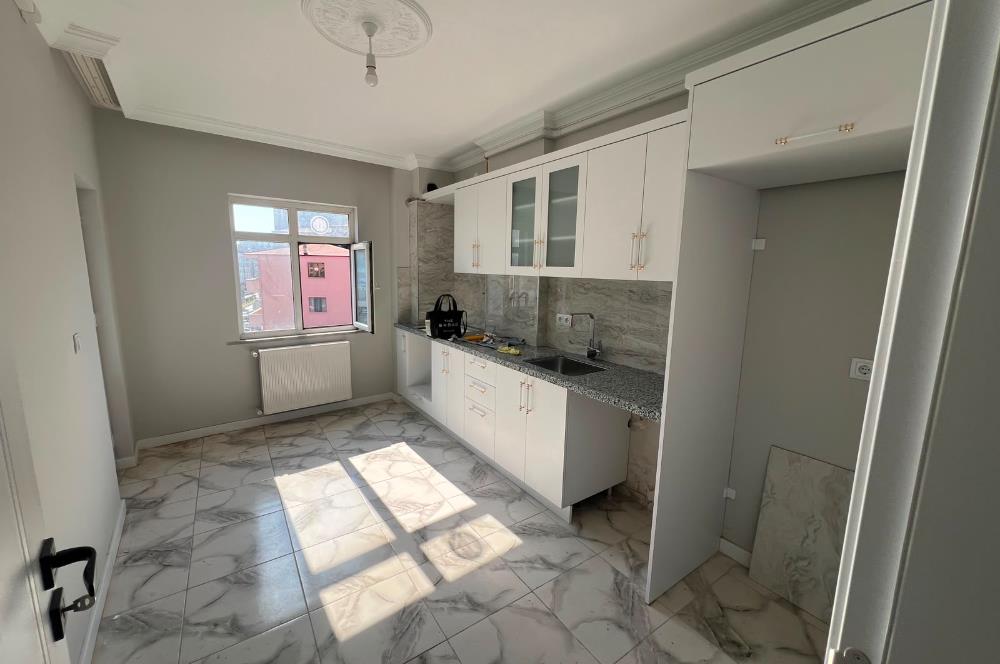 CENTURY21 UZMAN DAN YOMRA MERKEZDE İÇİ SIFIR YAPILI 3+1