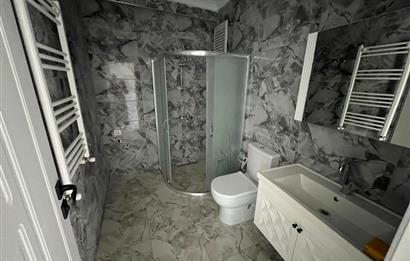 CENTURY21 UZMAN DAN YOMRA MERKEZDE İÇİ SIFIR YAPILI 3+1