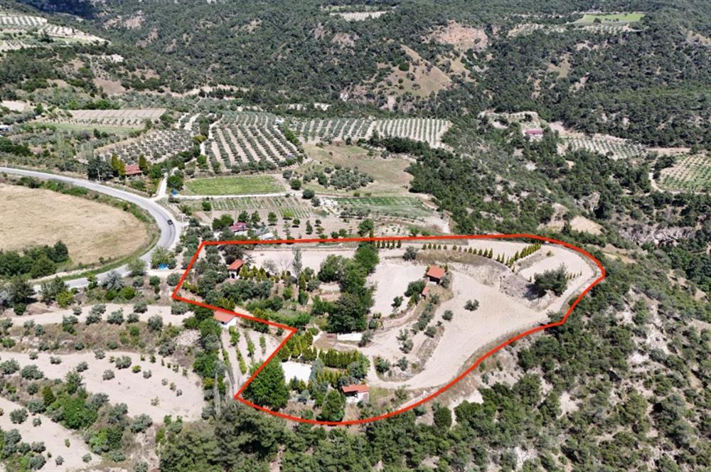 PAMUKKALE'DE RESTORAN VE SOSYAL TESİS İMARLI SATILIK ARSA
