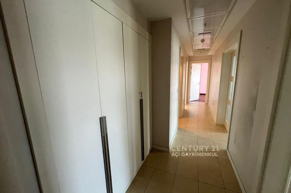 Finanskent Konutları'nda 2+1 Şehir Manzaralı Kiralık Daire
