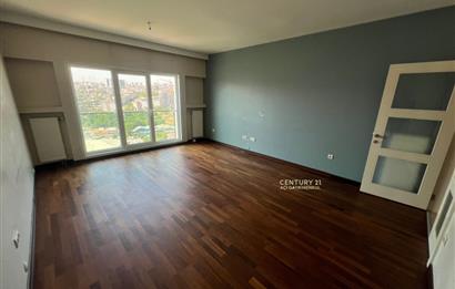 Finanskent Konutları'nda 2+1 Şehir Manzaralı Kiralık Daire