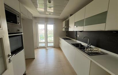 Finanskent Konutları'nda 2+1 Şehir Manzaralı Kiralık Daire
