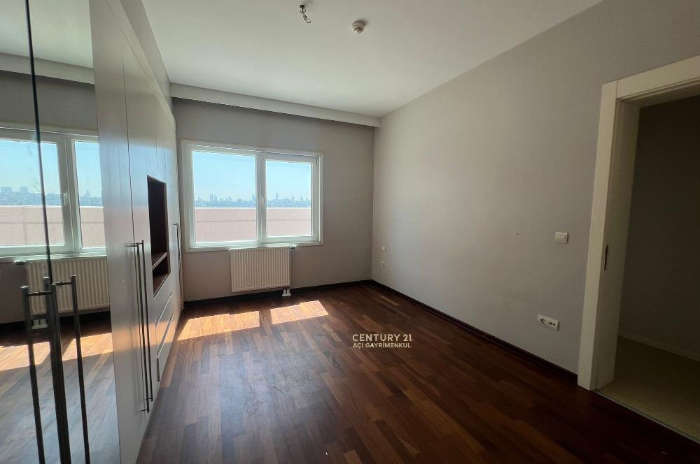 Finanskent Konutları'nda 2+1 Şehir Manzaralı Kiralık Daire