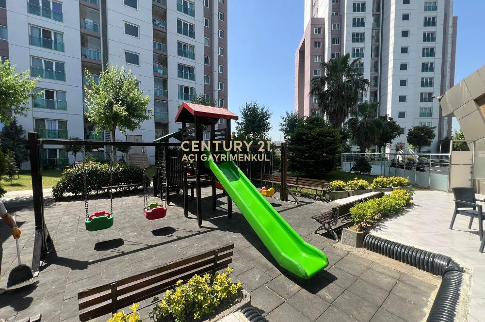 Finanskent Konutları'nda 2+1 Şehir Manzaralı Kiralık Daire