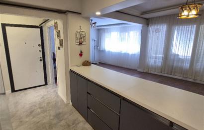 Kiralık 2+1 | Ara Kat | Lüks Tadilatlı | Karşıyaka Çarşı Yakını